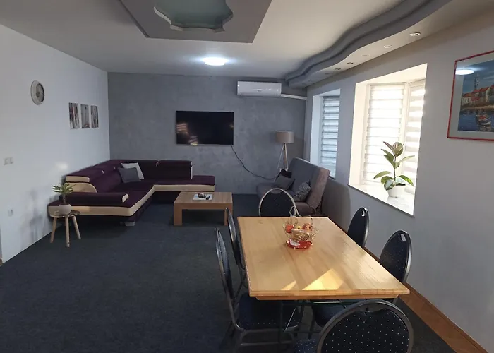 Royal * Bosanski Samac